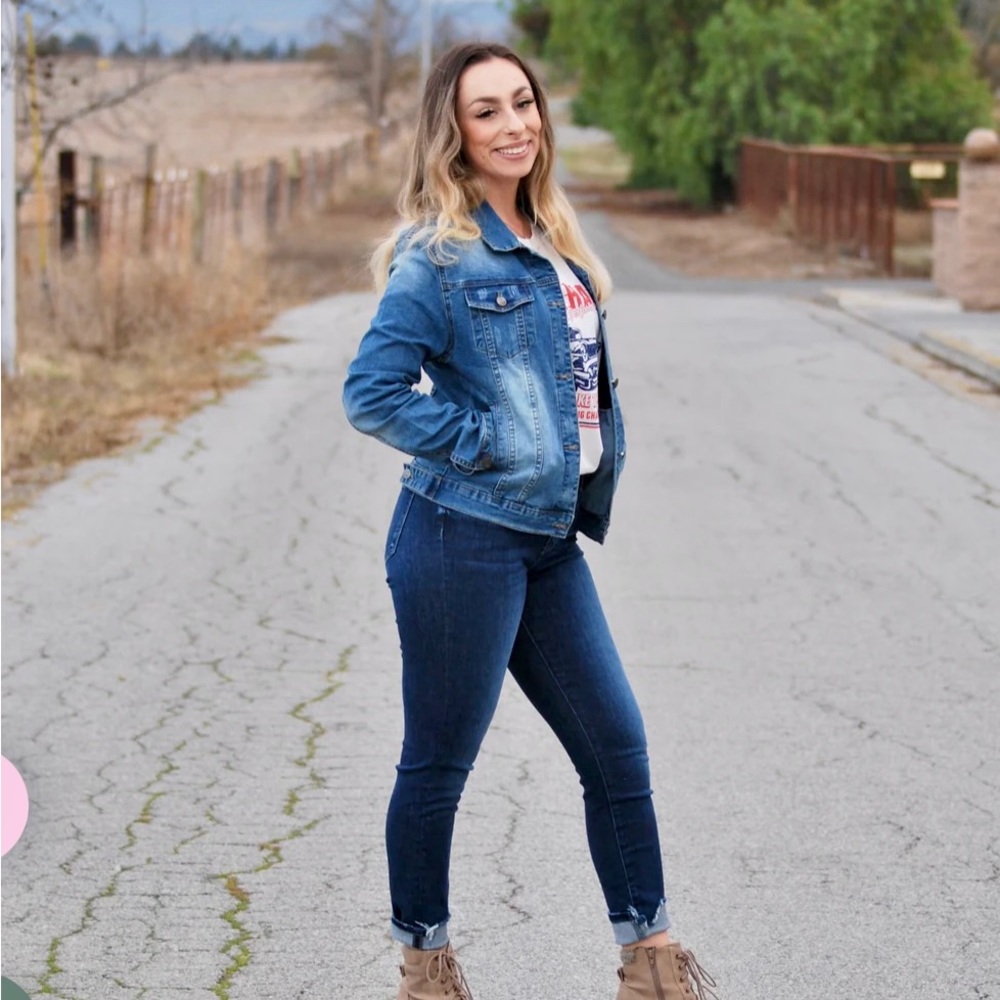 Small Denim Jacket - Picture 2 of 7